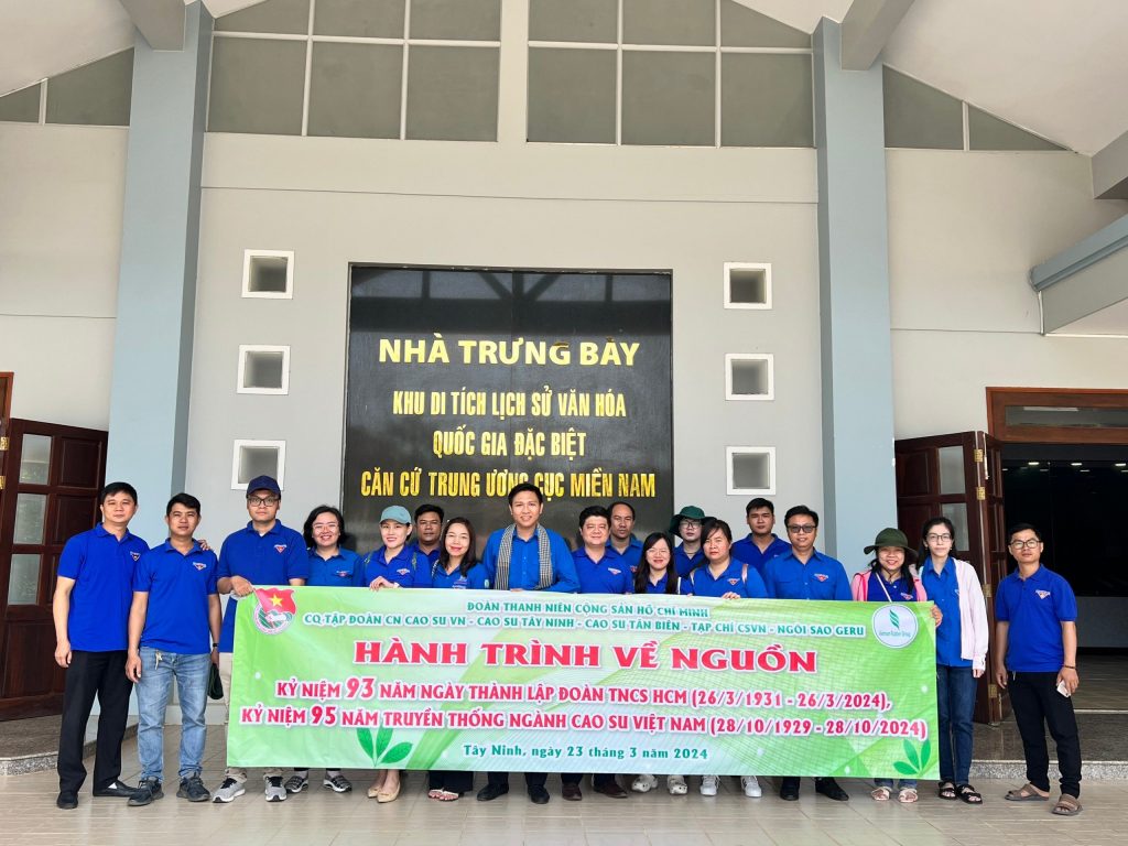 Đoàn Thanh niên Cơ quan Tập đoàn về nguồn tại tỉnh Tây Ninh